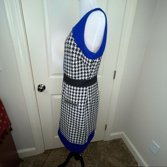 Beige by ECI Houndstooth Sleeveless Sheath Dress 10 - Picture 7 of 17